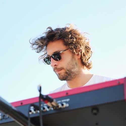 thomas chatel compositeur francais de musique de film publicite production musicale producteur de musique paris location studio d enregistrement musique paris 11